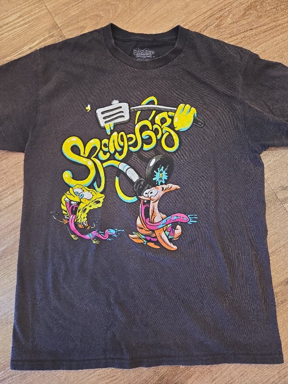 SpongeBob SquarePants Tasty Patty Print Graphic T-Shirt Gray